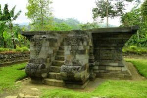Candi Tanggulun